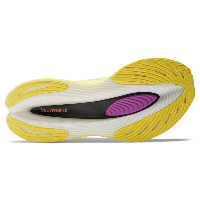 New Balance Women's Fuelcell SuperComp Elite v3