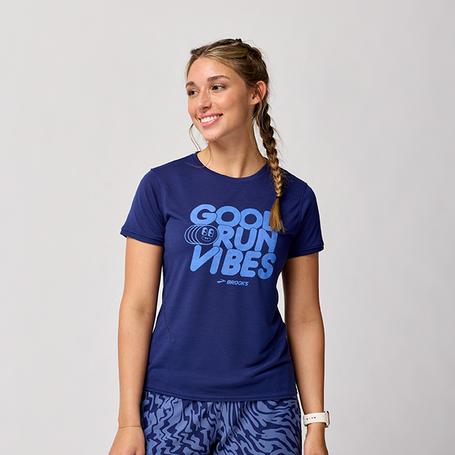 Brooks Women&#39;s Distance Short Sleeve 3.0