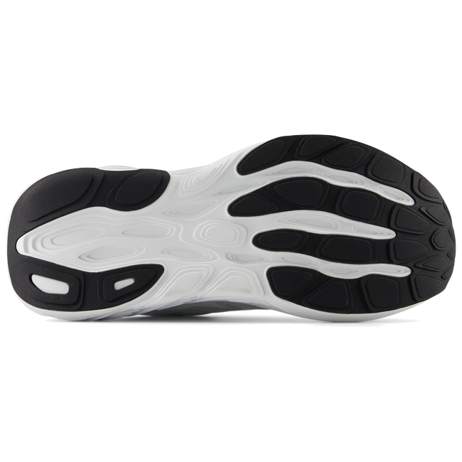 New Balance Women's 880 v15