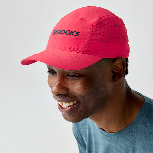 Brooks Journey Hat